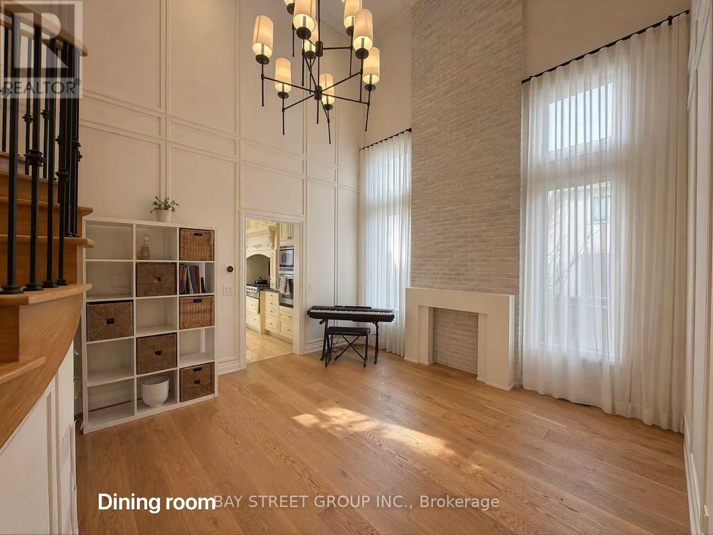 UPPER LEVEL - 42 FOURACRE WAY, Aurora, Ontario, L4G7W1 — Photo 15