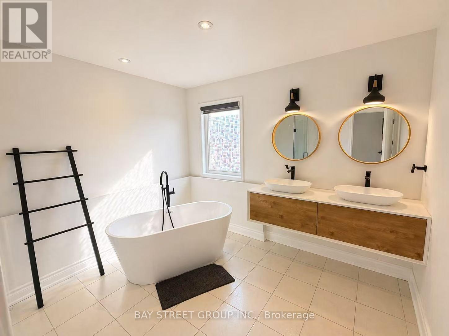 UPPER LEVEL - 42 FOURACRE WAY, Aurora, Ontario, L4G7W1 — Photo 25