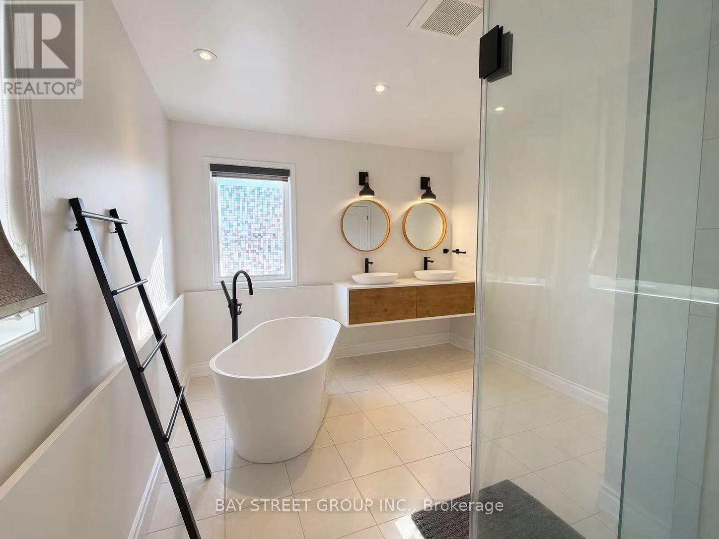 UPPER LEVEL - 42 FOURACRE WAY, Aurora, Ontario, L4G7W1 — Photo 26