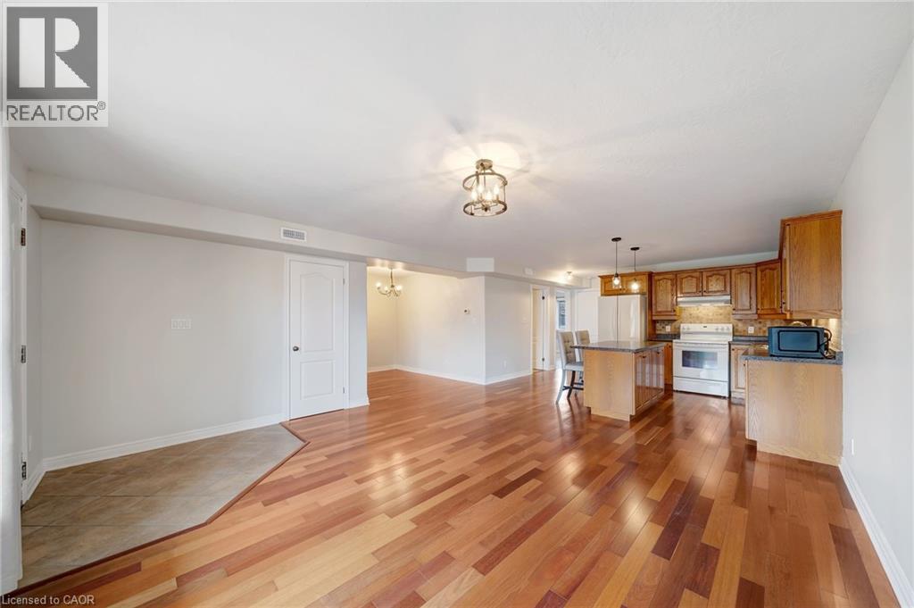 50 WHITLAW Way Unit# 102, Paris, Ontario, N3L4C3 — Photo 3