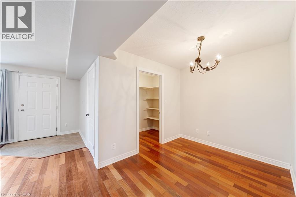 50 WHITLAW Way Unit# 102, Paris, Ontario, N3L4C3 — Photo 4