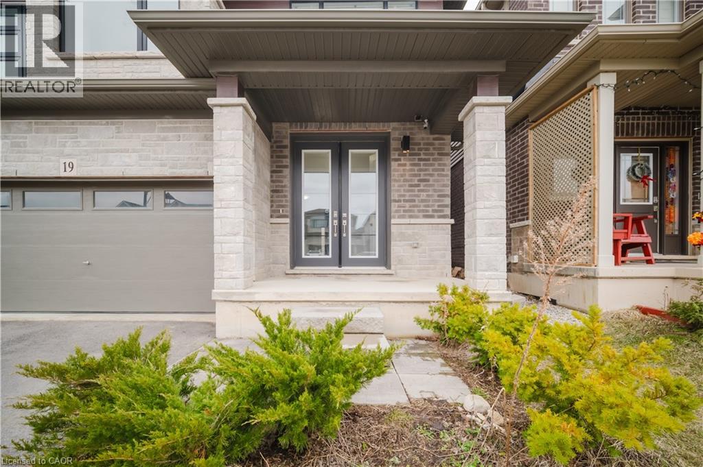 19 MCLAREN Avenue, Brantford, Ontario, N3T0T4 — Photo 4