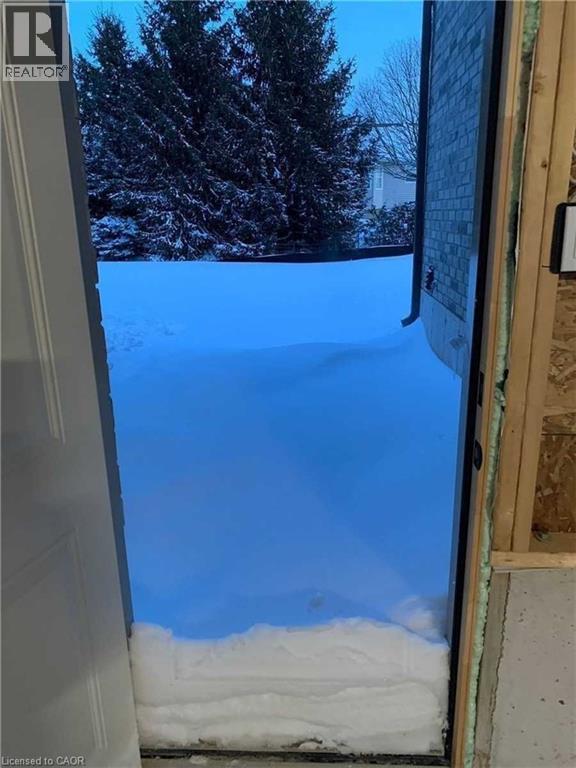 125 STONEBROOK Way, Markdale, Ontario — Photo 37