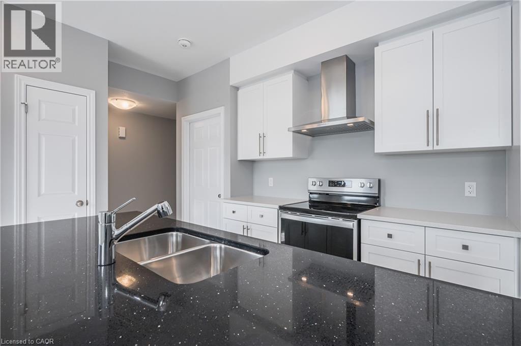 8 OAT Lane, Kitchener, Ontario, N2R0T1 — Photo 8