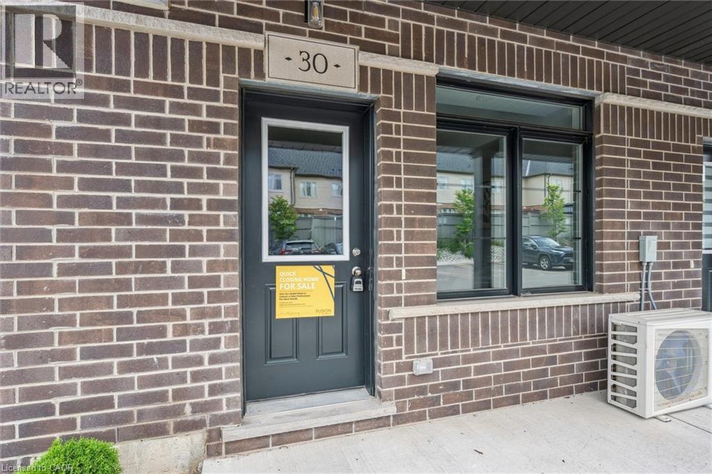 30 OAT Lane, Kitchener, Ontario, N2R0K1 — Photo 2