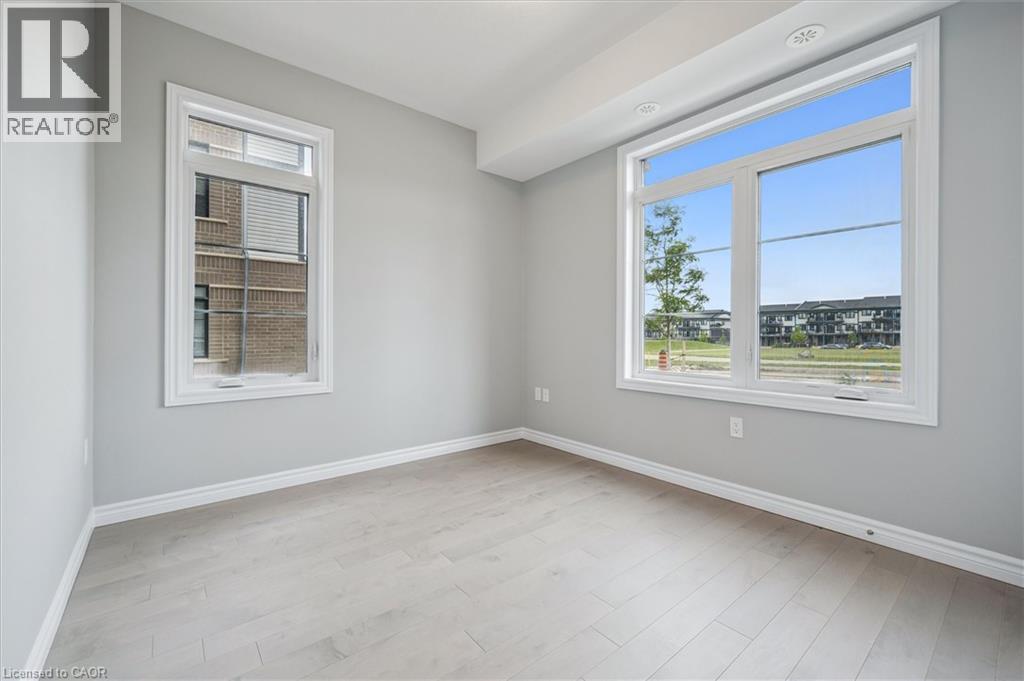 30 OAT Lane, Kitchener, Ontario, N2R0K1 — Photo 8