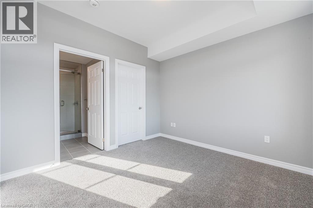 2 OAT Lane, Kitchener, Ontario, N2R0T1 — Photo 16