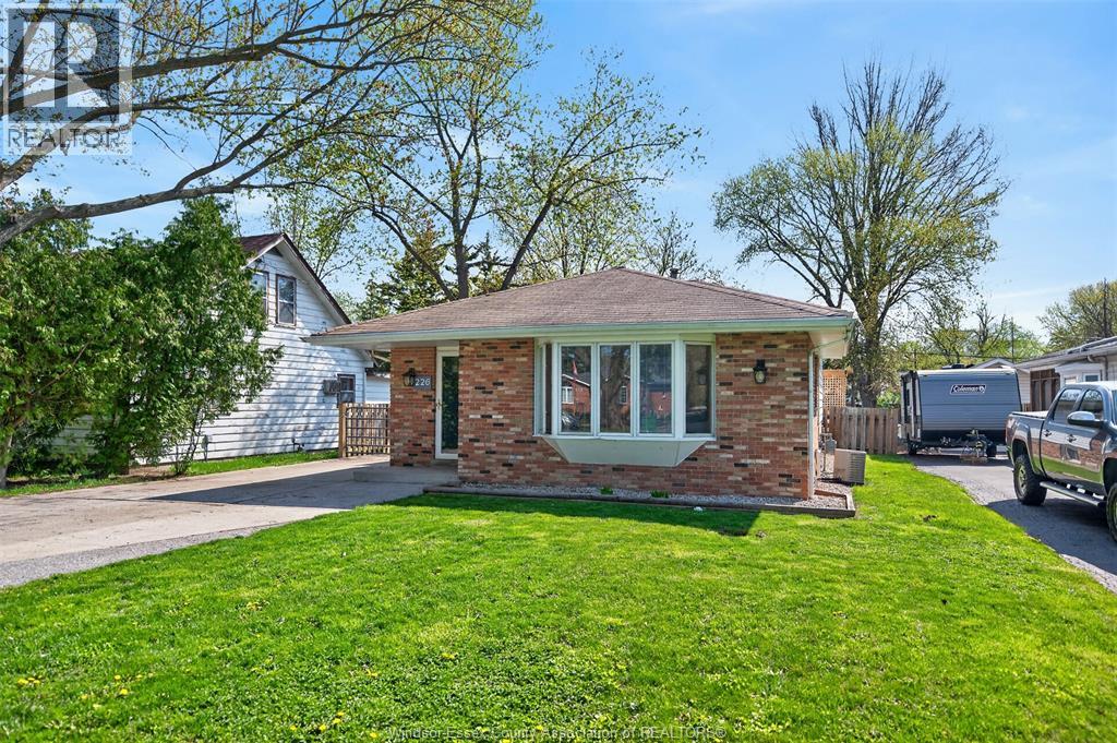 226 EDGEWATER BOULEVARD, Tecumseh, Ontario, N8N2H2 — Photo 3