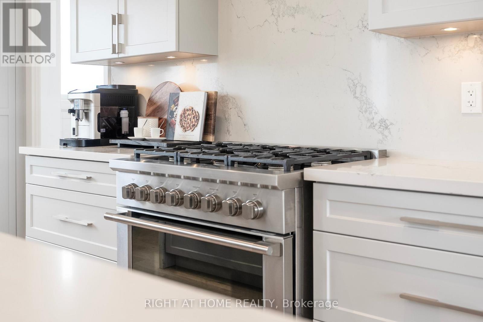 110 SLADDEN COURT, Blue Mountains, Ontario, N0H2P0 — Photo 11