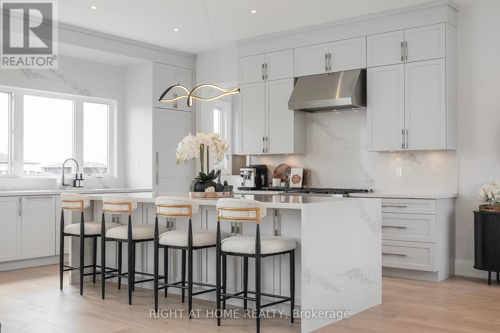 110 SLADDEN COURT, Blue Mountains, Ontario, N0H2P0 — Photo 13