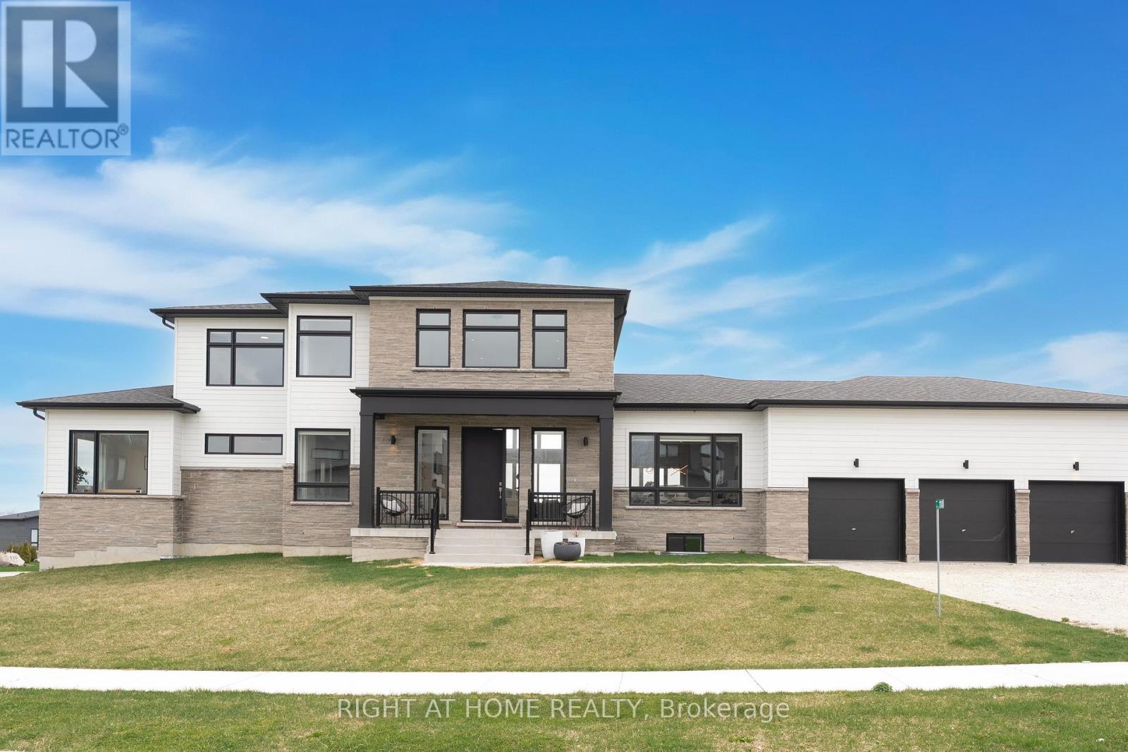 110 SLADDEN COURT, Blue Mountains, Ontario, N0H2P0 — Photo 3