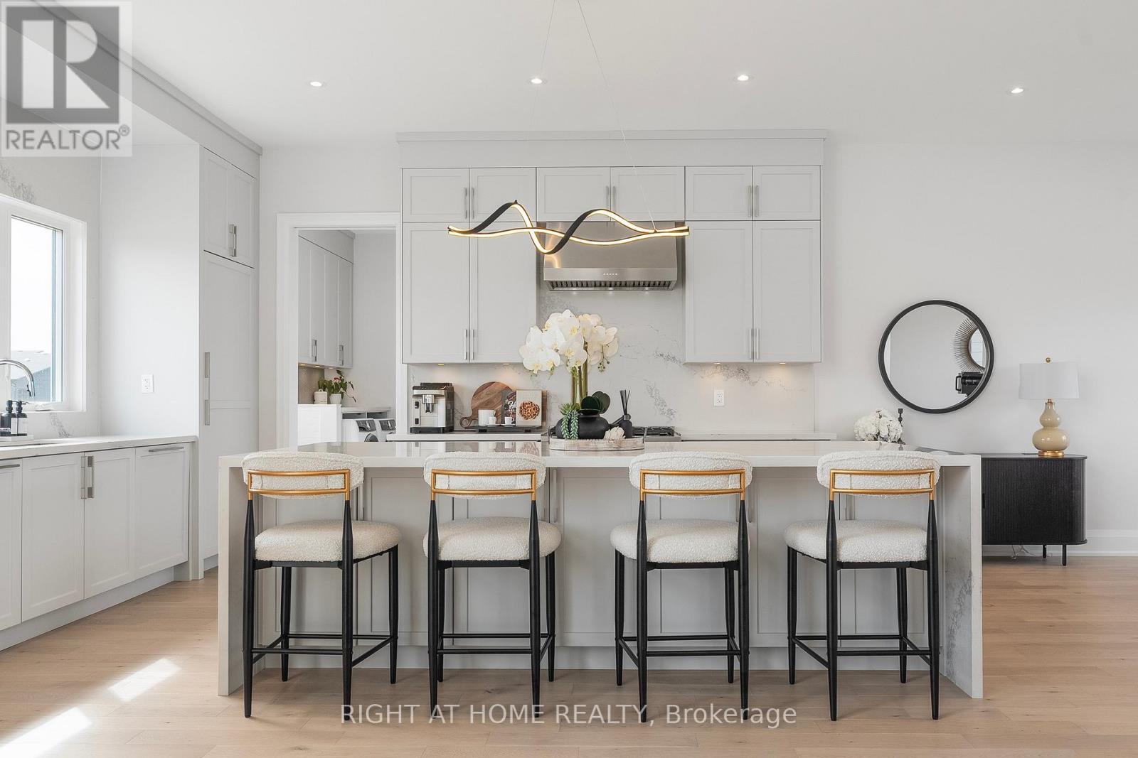 110 SLADDEN COURT, Blue Mountains, Ontario, N0H2P0 — Photo 9