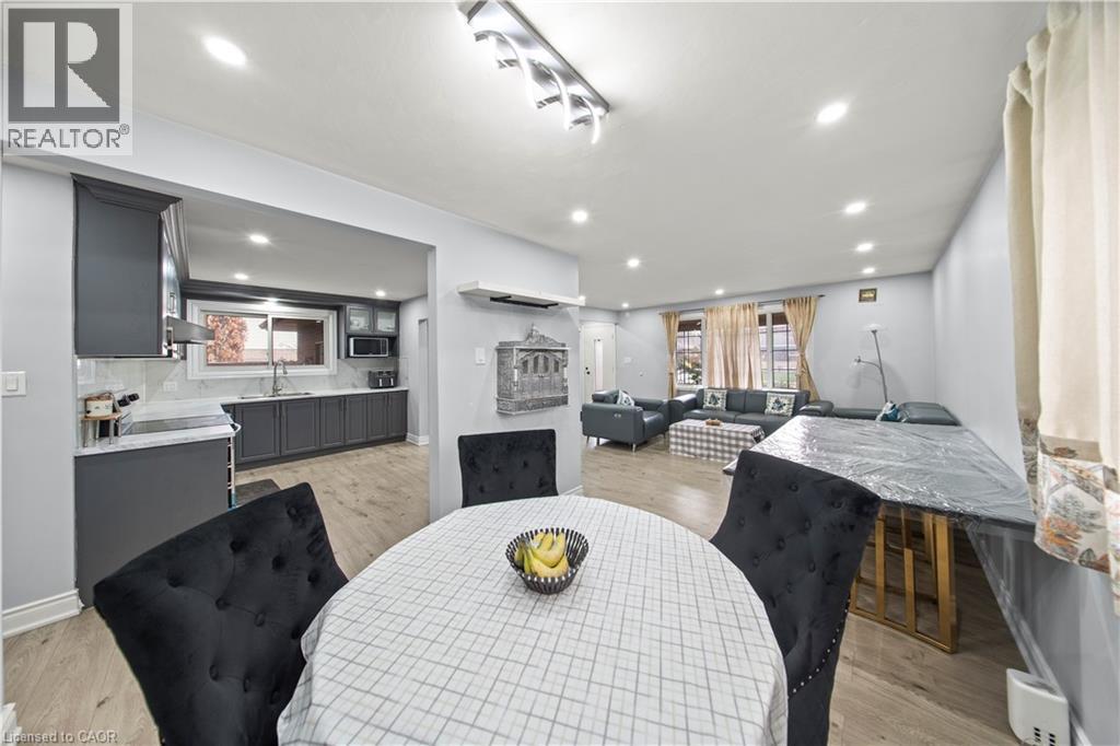 42 TUPPER Crescent, Kitchener, Ontario, N2B2X9 — Photo 10
