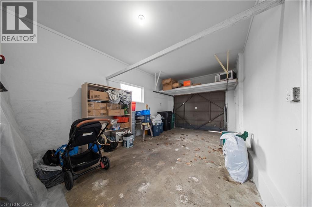 42 TUPPER Crescent, Kitchener, Ontario, N2B2X9 — Photo 23