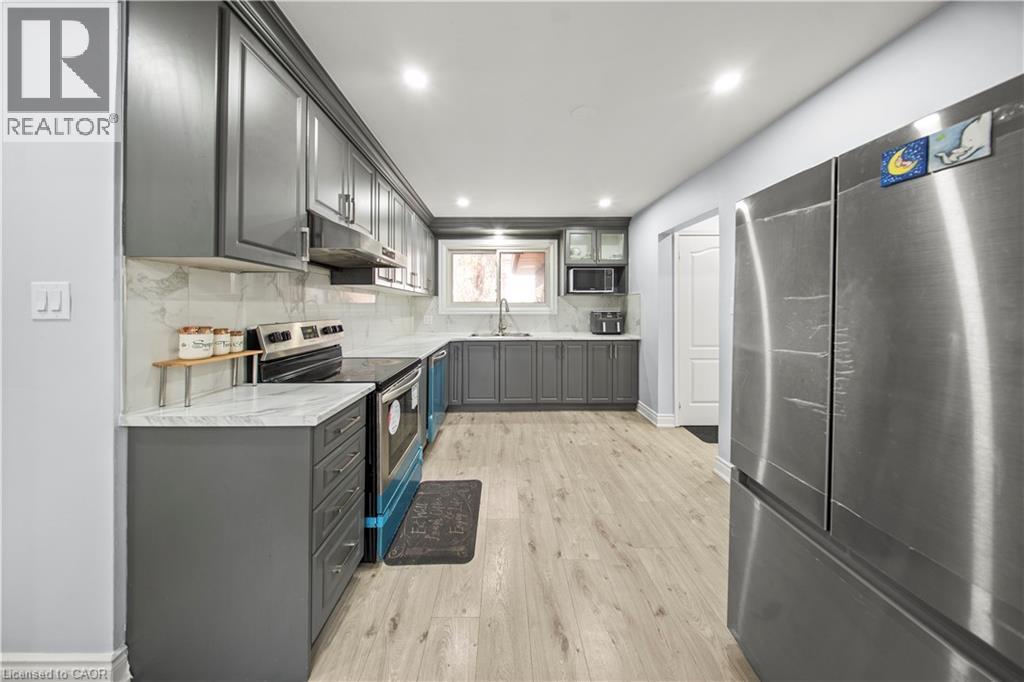 42 TUPPER Crescent, Kitchener, Ontario, N2B2X9 — Photo 7