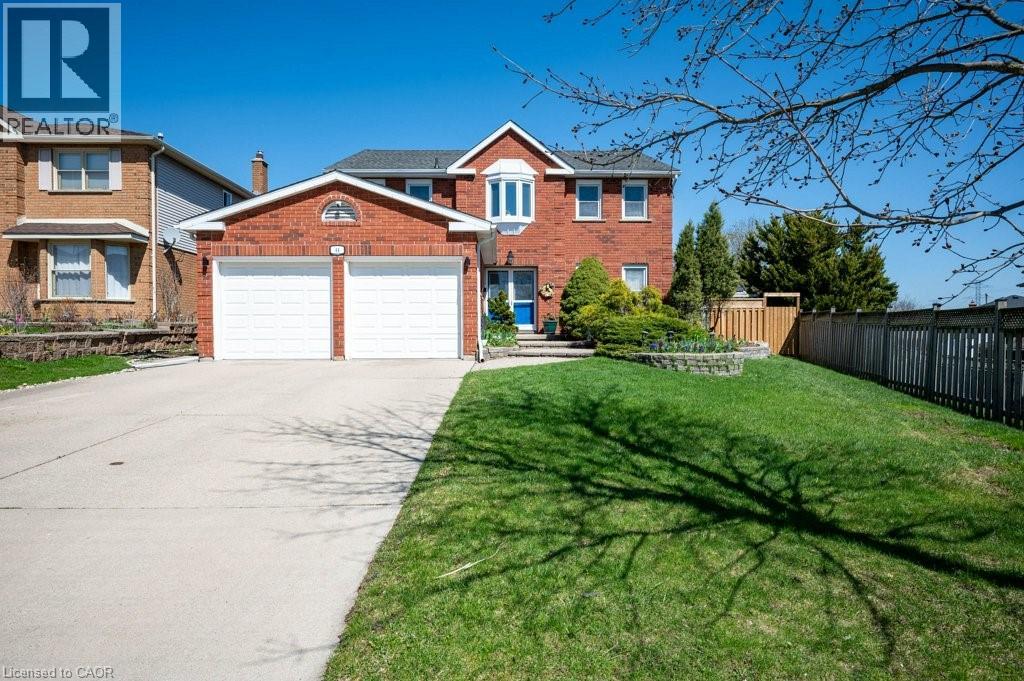 44 LORILEE Crescent, Kitchener, Ontario, N2N2J3 — Photo 2