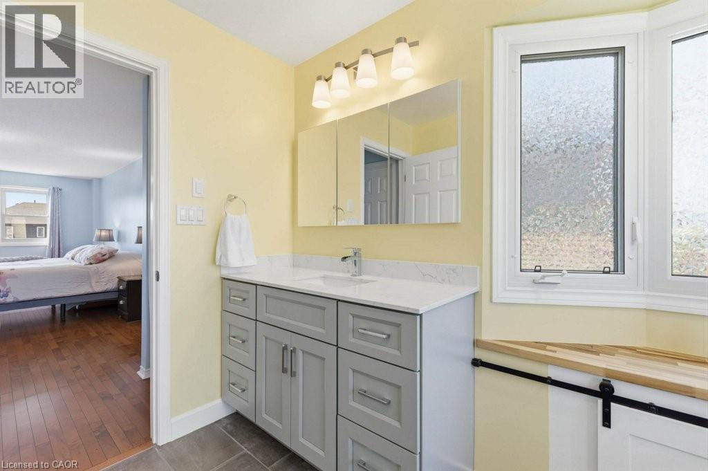 44 LORILEE Crescent, Kitchener, Ontario, N2N2J3 — Photo 20