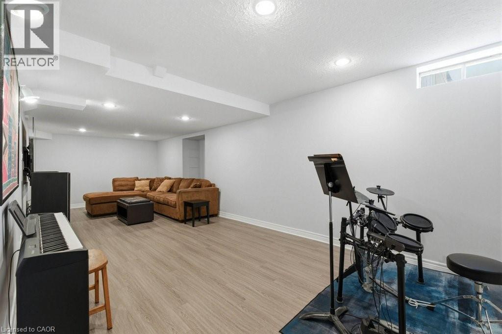 44 LORILEE Crescent, Kitchener, Ontario, N2N2J3 — Photo 26