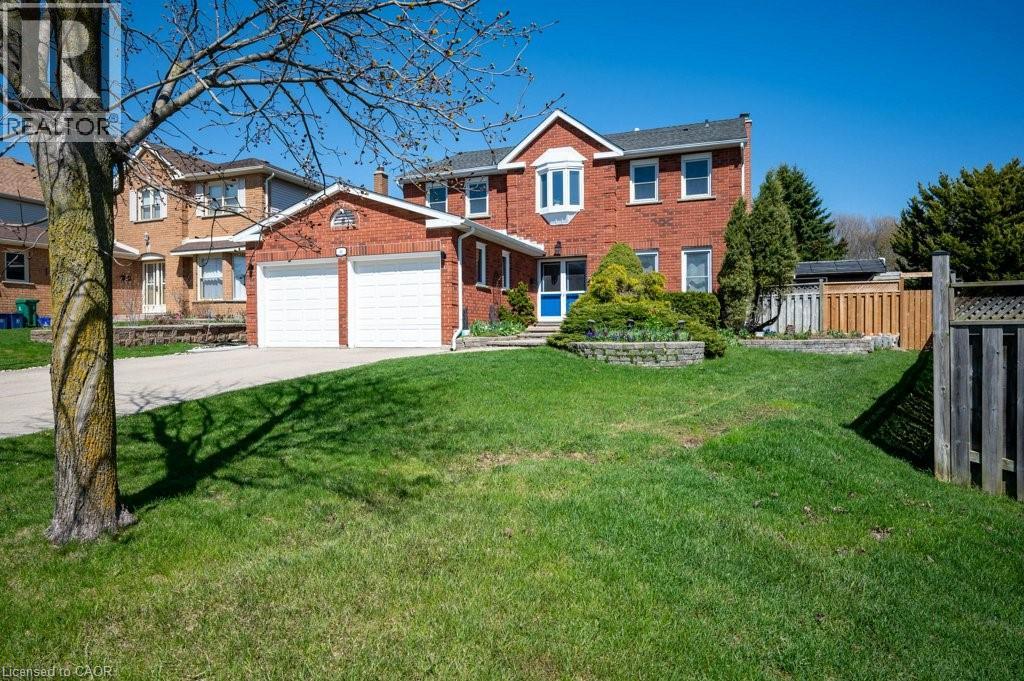 44 LORILEE Crescent, Kitchener, Ontario, N2N2J3 — Photo 3