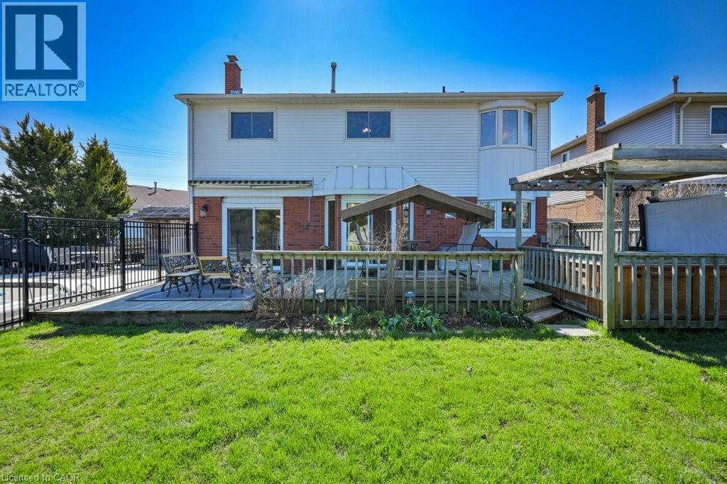 44 LORILEE Crescent, Kitchener, Ontario, N2N2J3 — Photo 35