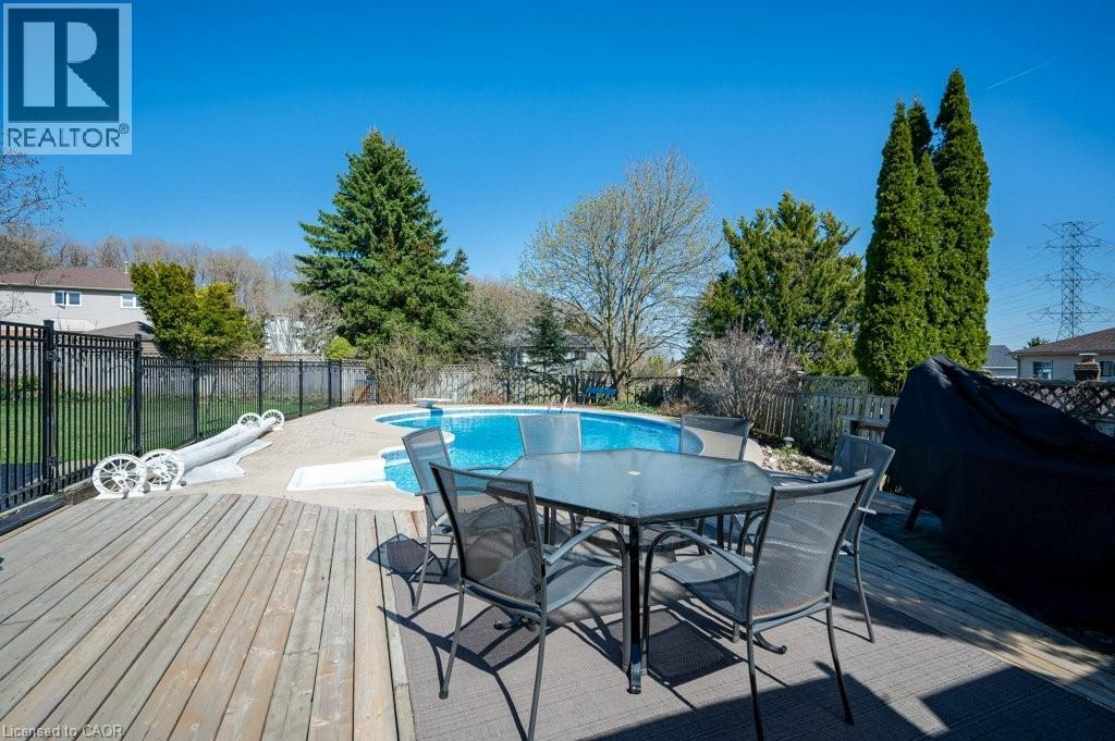 44 LORILEE Crescent, Kitchener, Ontario, N2N2J3 — Photo 43