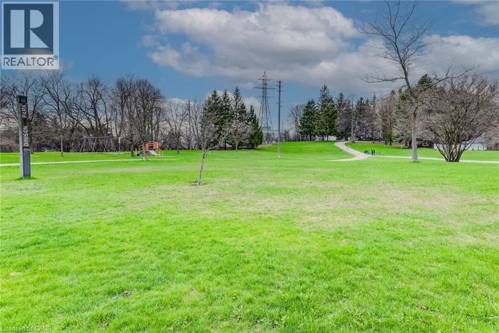 183 DINISON Crescent, Kitchener, Ontario, N2E2S6 — Photo 32