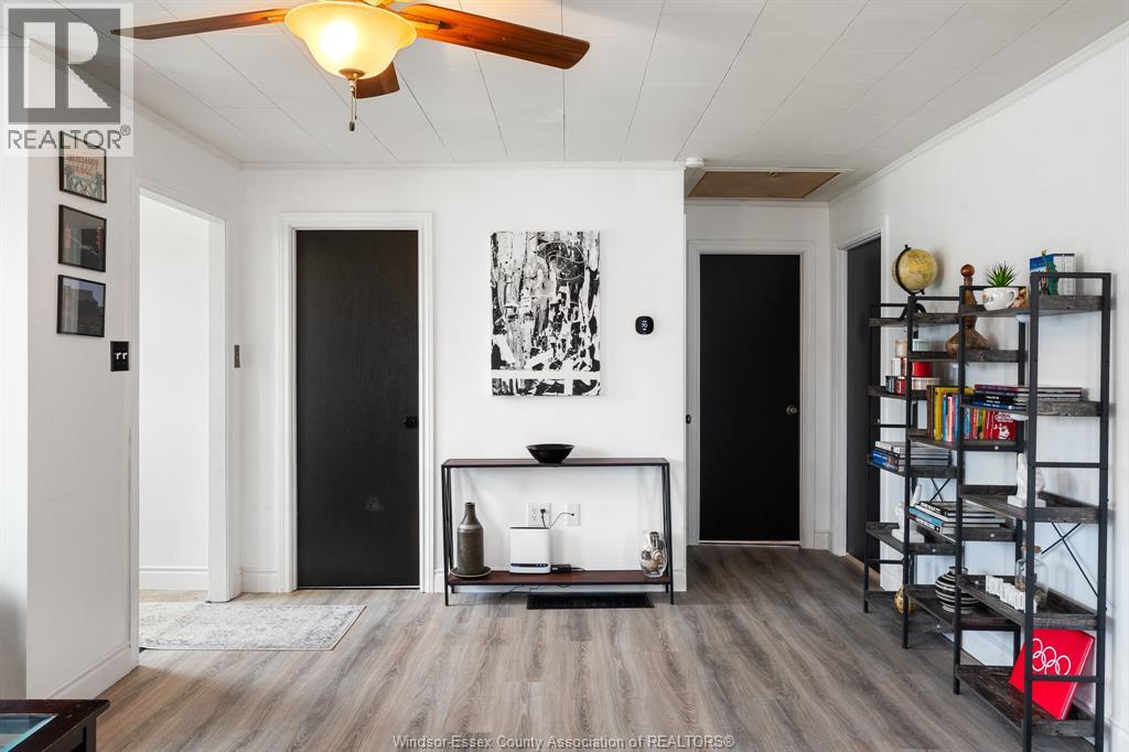 2228 Elsmere AVENUE, Windsor, Ontario, N8W2C6 — Photo 12