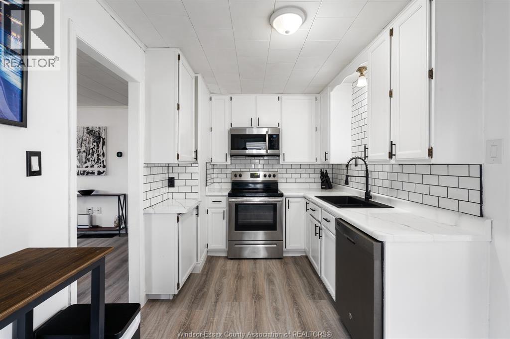 2228 Elsmere AVENUE, Windsor, Ontario, N8W2C6 — Photo 14