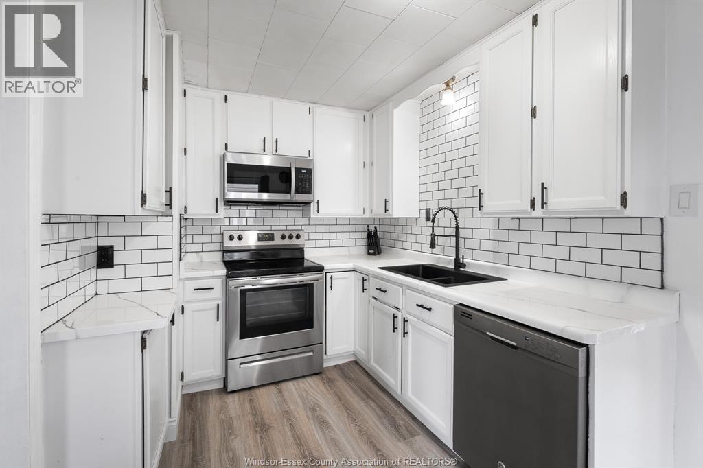 2228 Elsmere AVENUE, Windsor, Ontario, N8W2C6 — Photo 16