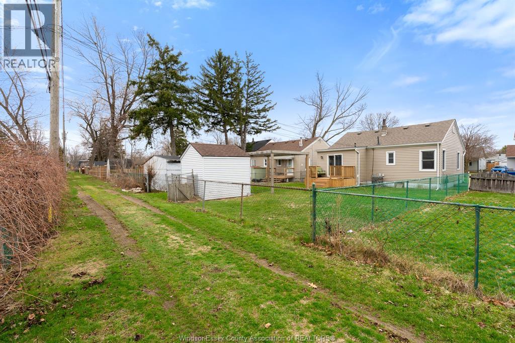 2228 Elsmere AVENUE, Windsor, Ontario, N8W2C6 — Photo 36