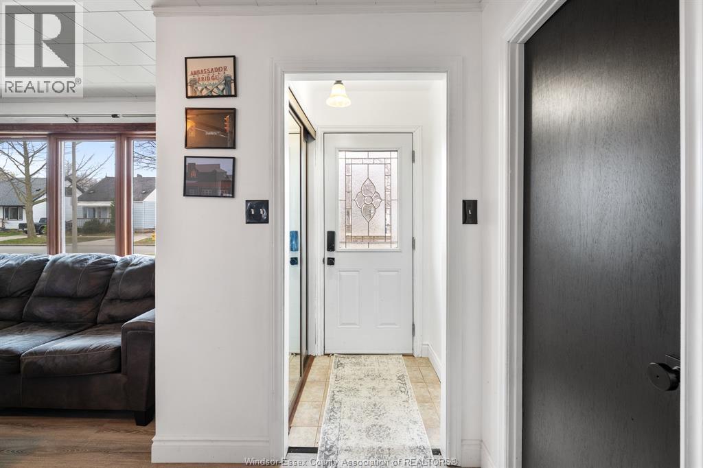 2228 Elsmere AVENUE, Windsor, Ontario, N8W2C6 — Photo 7