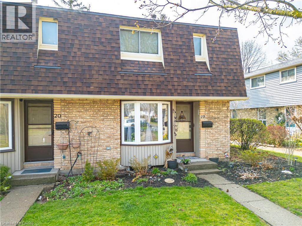 18 BARRY Street Unit# 19, St. Catharines, Ontario, L2R7J6 — Photo 5