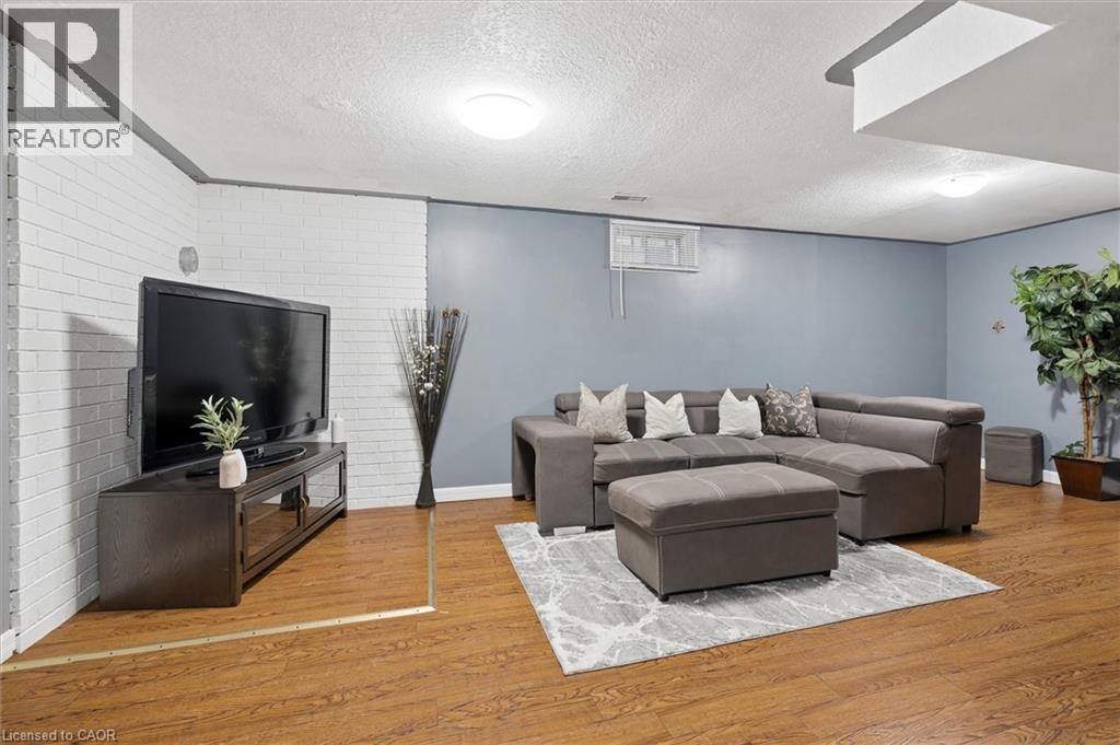 14 WYCLIFFE Place, Kitchener, Ontario, N2M5J7 — Photo 25