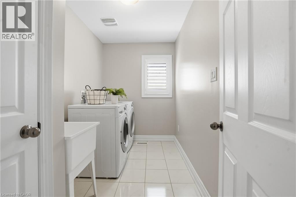 7703 SYCAMORE Drive, Niagara Falls, Ontario, L2H0N6 — Photo 32