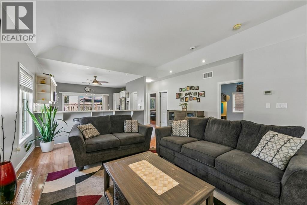 55 CHESLEY Street, Hamilton, Ontario, L9C3V9 — Photo 12