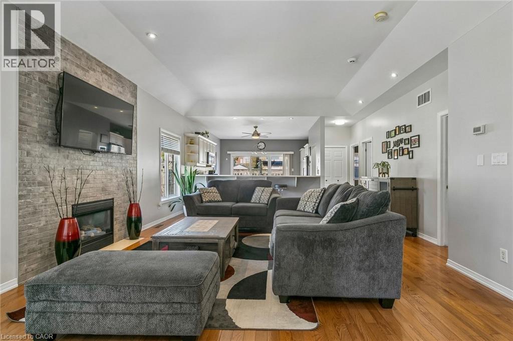 55 CHESLEY Street, Hamilton, Ontario, L9C3V9 — Photo 9