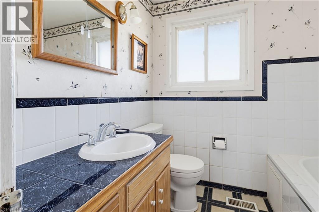 156 LAKESIDE Drive, Grimsby, Ontario, L3M2L5 — Photo 20