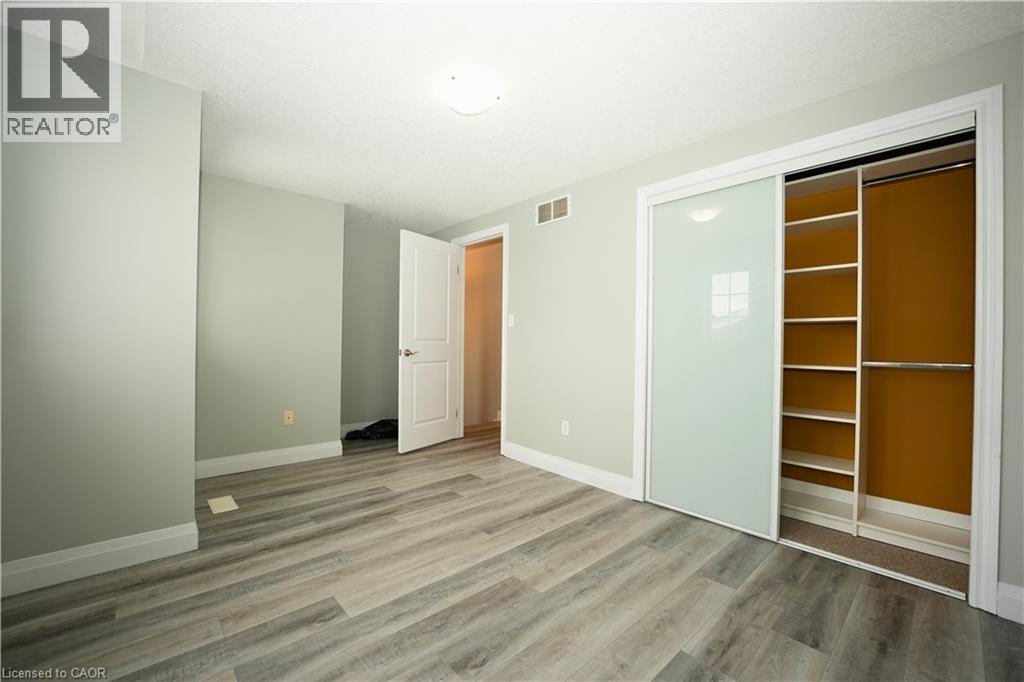 11 LEMONBALM Street, Kitchener, Ontario, N2E1Z7 — Photo 21