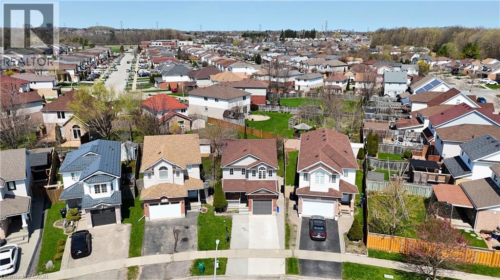 11 LEMONBALM Street, Kitchener, Ontario, N2E1Z7 — Photo 34