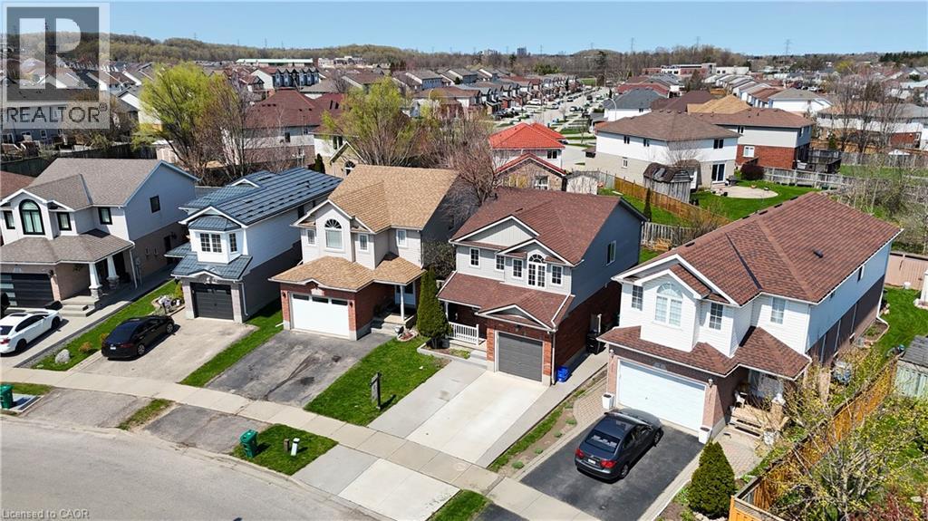 11 LEMONBALM Street, Kitchener, Ontario, N2E1Z7 — Photo 35