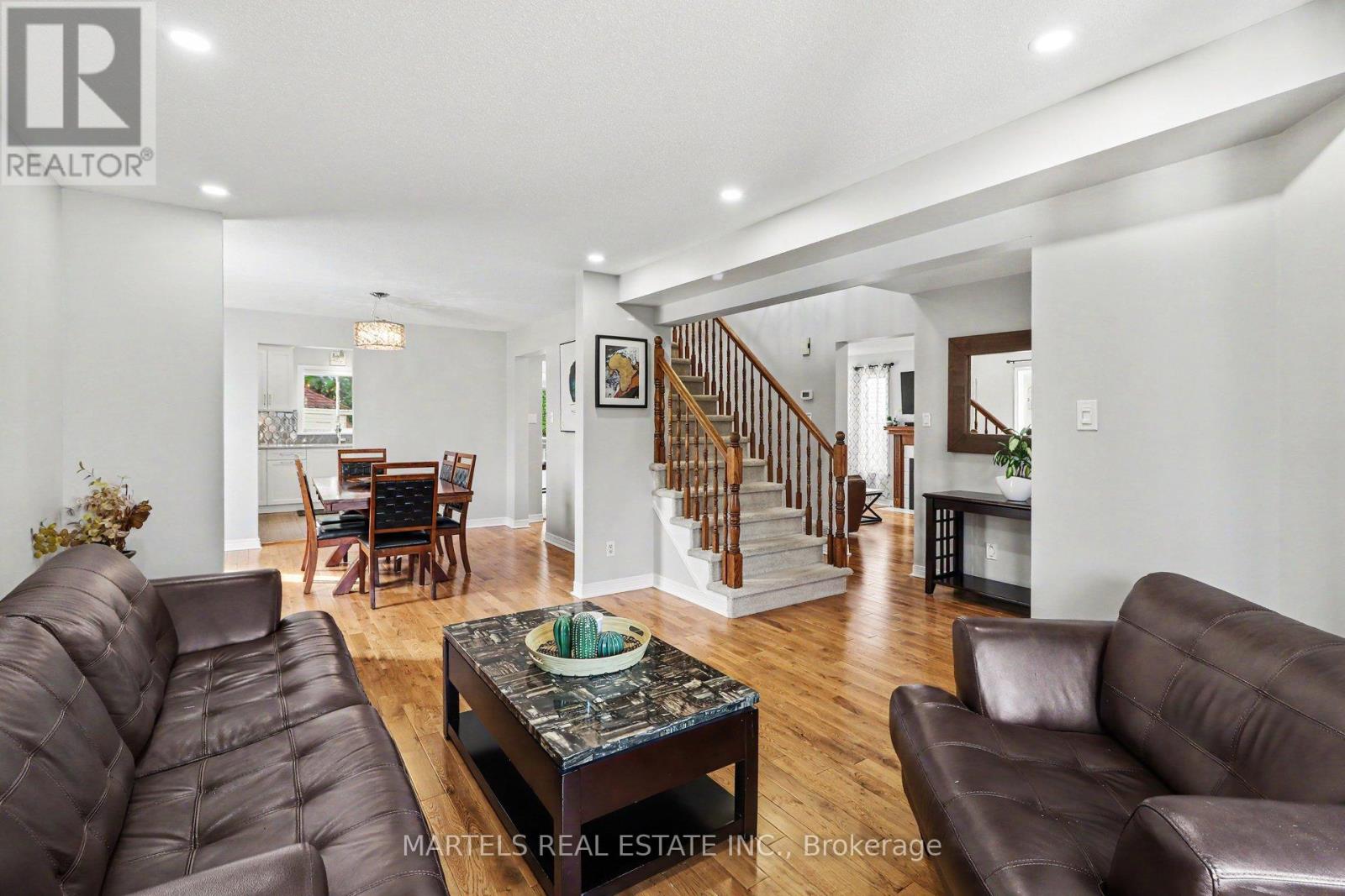 1113 SAINT-EMMANUEL TERRACE, Ottawa, Ontario, K1C2J6 — Photo 3
