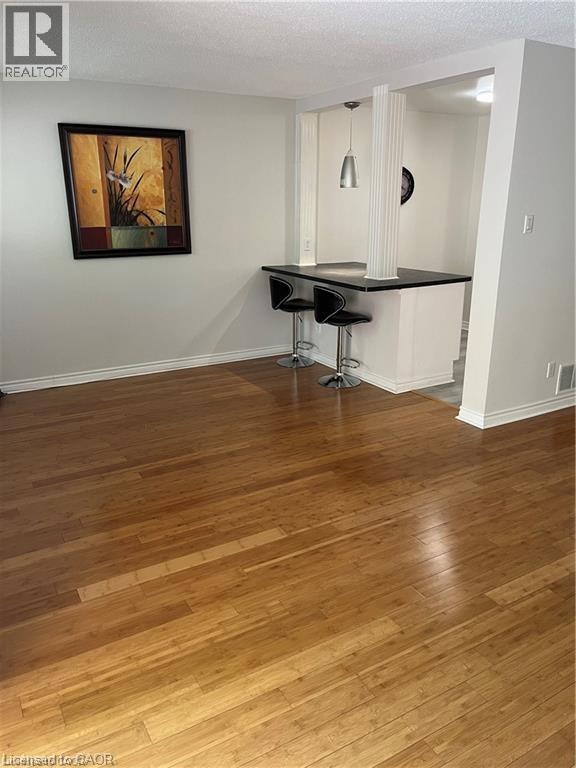 2301 CAVENDISH Drive Unit# 99, Burlington, Ontario, L7P3M3 — Photo 10