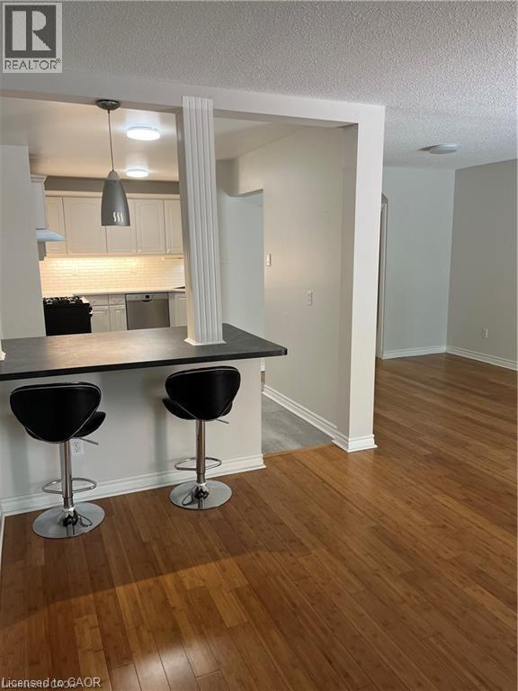 2301 CAVENDISH Drive Unit# 99, Burlington, Ontario, L7P3M3 — Photo 11