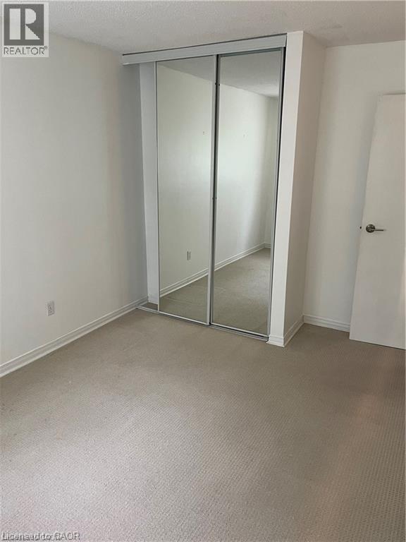 2301 CAVENDISH Drive Unit# 99, Burlington, Ontario, L7P3M3 — Photo 23