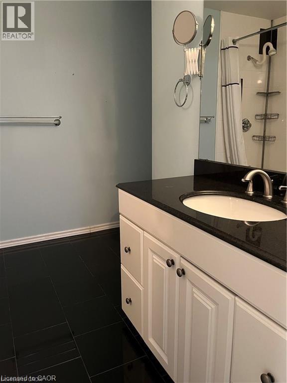 2301 CAVENDISH Drive Unit# 99, Burlington, Ontario, L7P3M3 — Photo 24