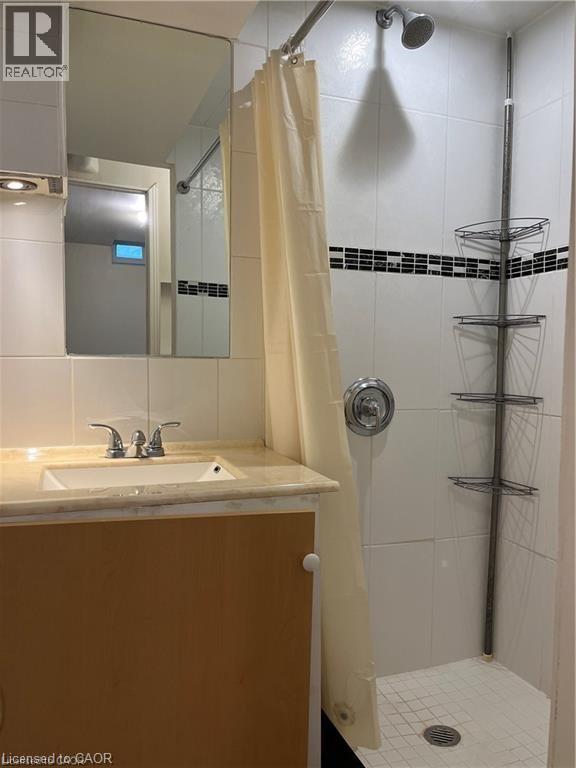 2301 CAVENDISH Drive Unit# 99, Burlington, Ontario, L7P3M3 — Photo 30