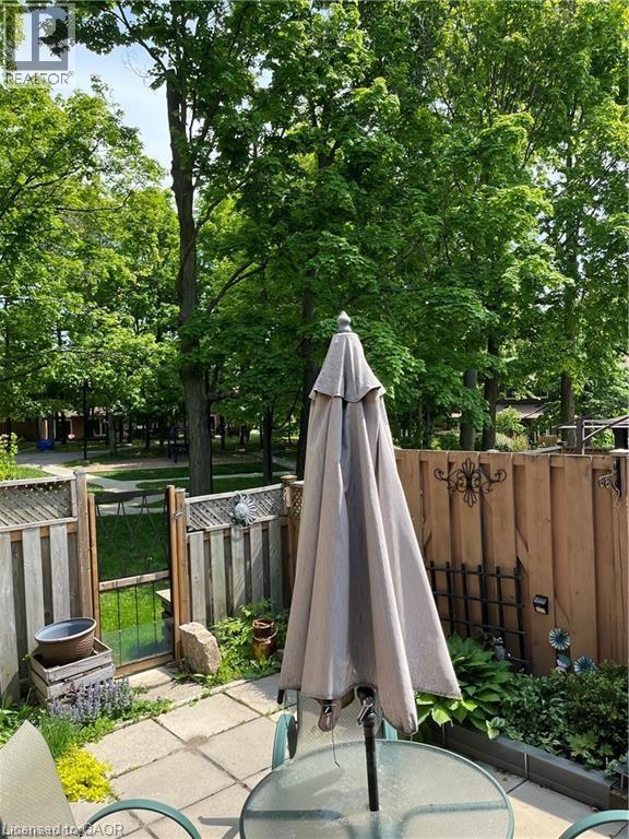 2301 CAVENDISH Drive Unit# 99, Burlington, Ontario, L7P3M3 — Photo 37