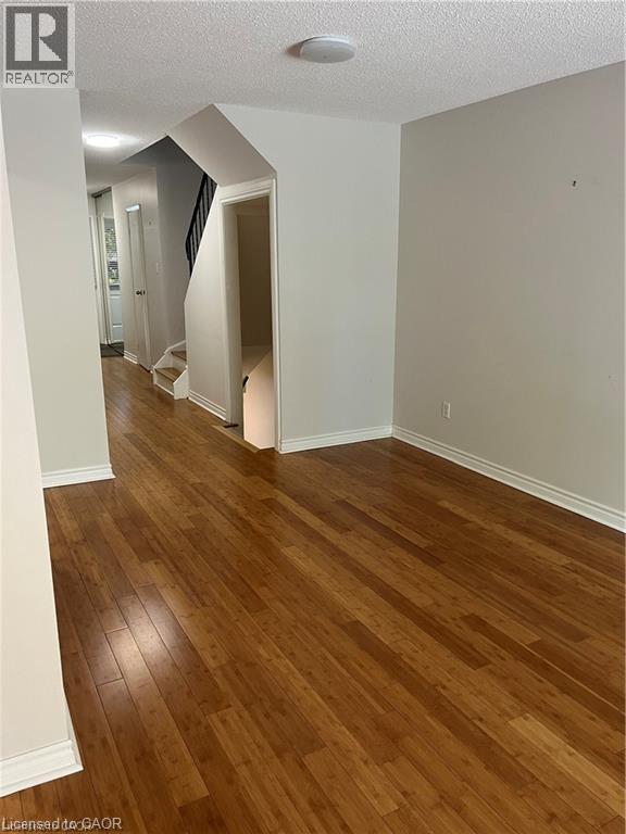 2301 CAVENDISH Drive Unit# 99, Burlington, Ontario, L7P3M3 — Photo 8