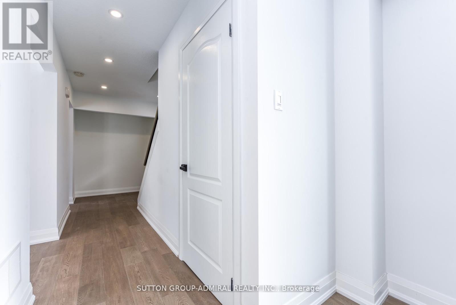 4 HARDCASTLE COURT, Brampton (Central Park), Ontario, L6S2A9 — Photo 13