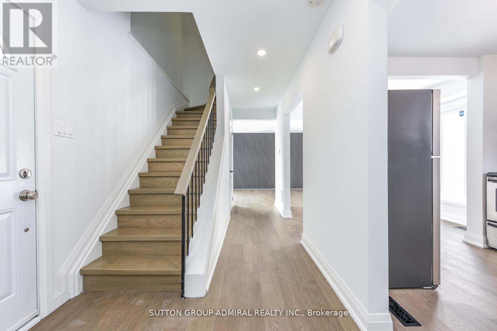 4 HARDCASTLE COURT, Brampton (Central Park), Ontario, L6S2A9 — Photo 16